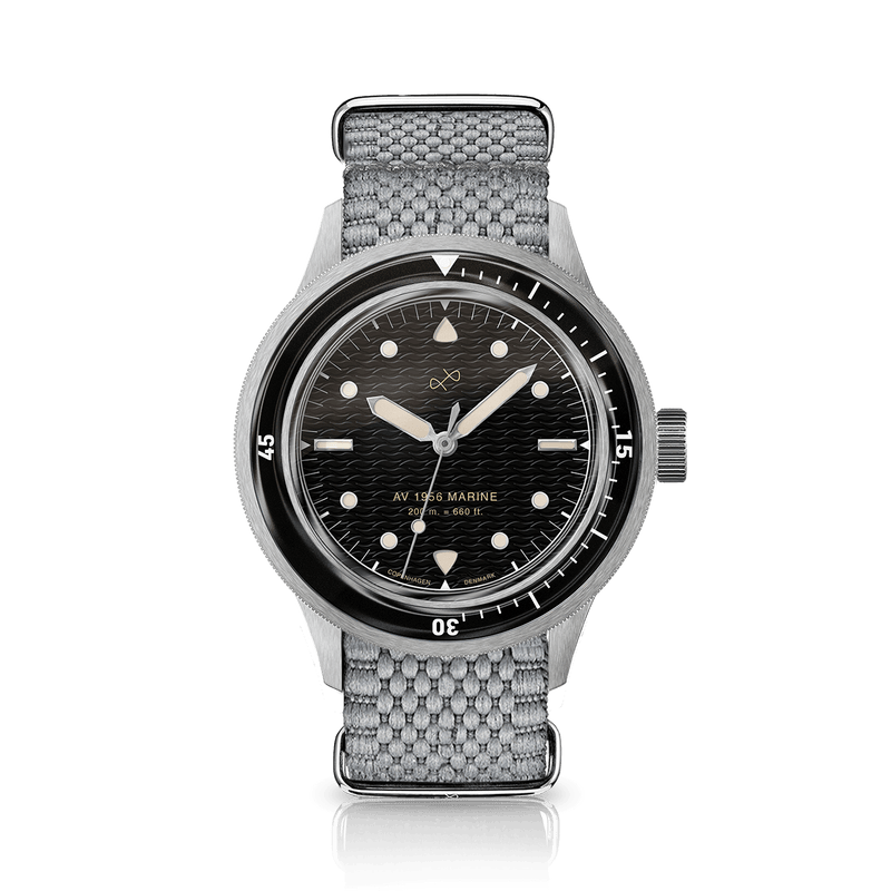 1956 Marine, Steel / Black