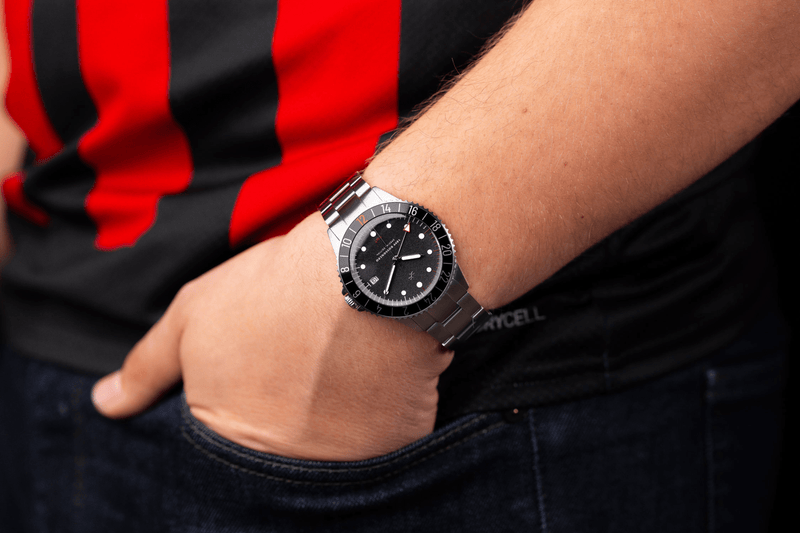 1899 Rossonero GMT, Steel / Black