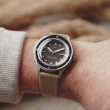 1956 Marine, Steel / Black