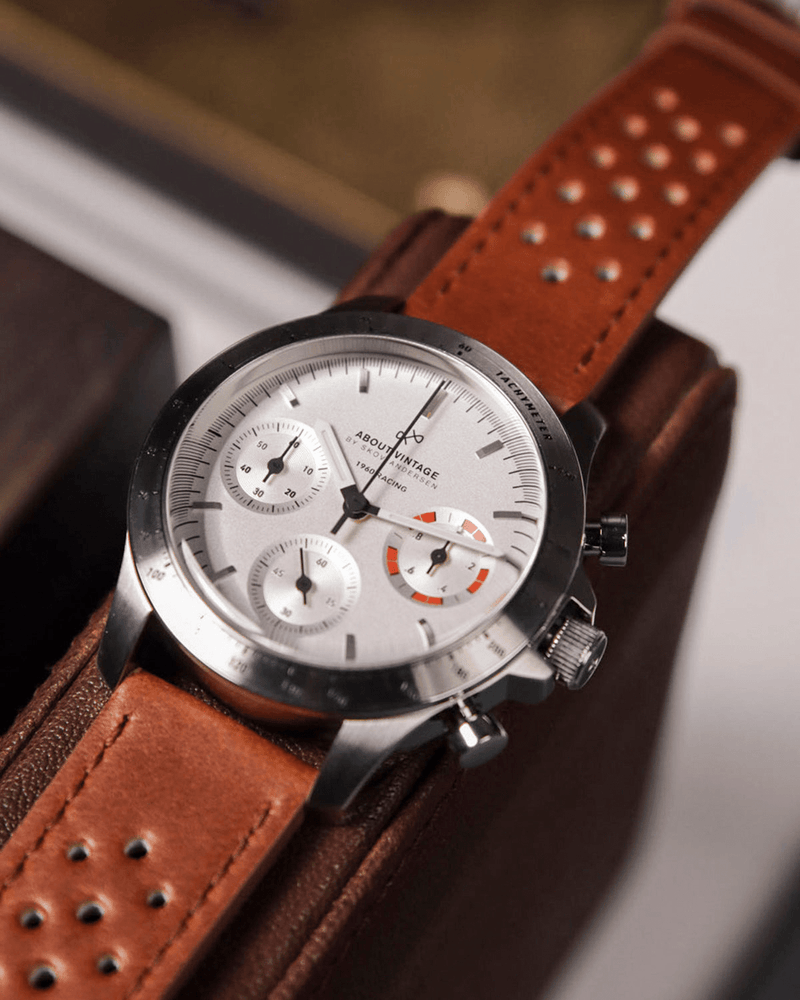 1960 Racing Chronograph, Steel / White & Deep Orange